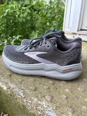 Brooks Ghost Max womens Gray and Light Gray Running Sneakers